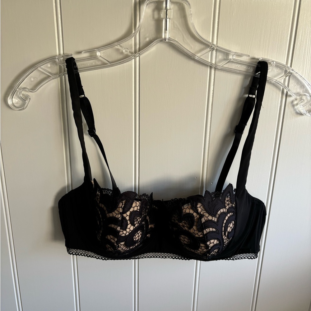 NWOT Calvin Klein Black Label Lace Lingerie Set - Picture 2 of 13